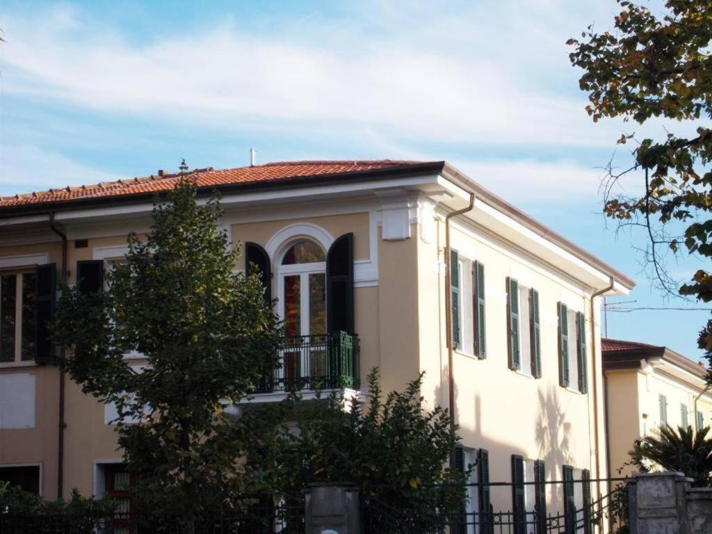B&B Rossana Καρράρα Εξωτερικό φωτογραφία